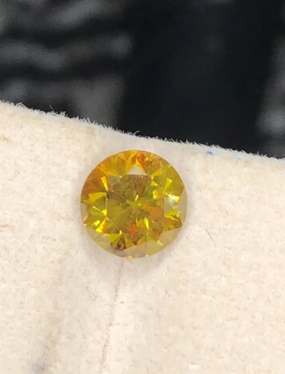 1.80 Ct Sphene- Round Cut, Vivid Fire & Dispersion- Untreated