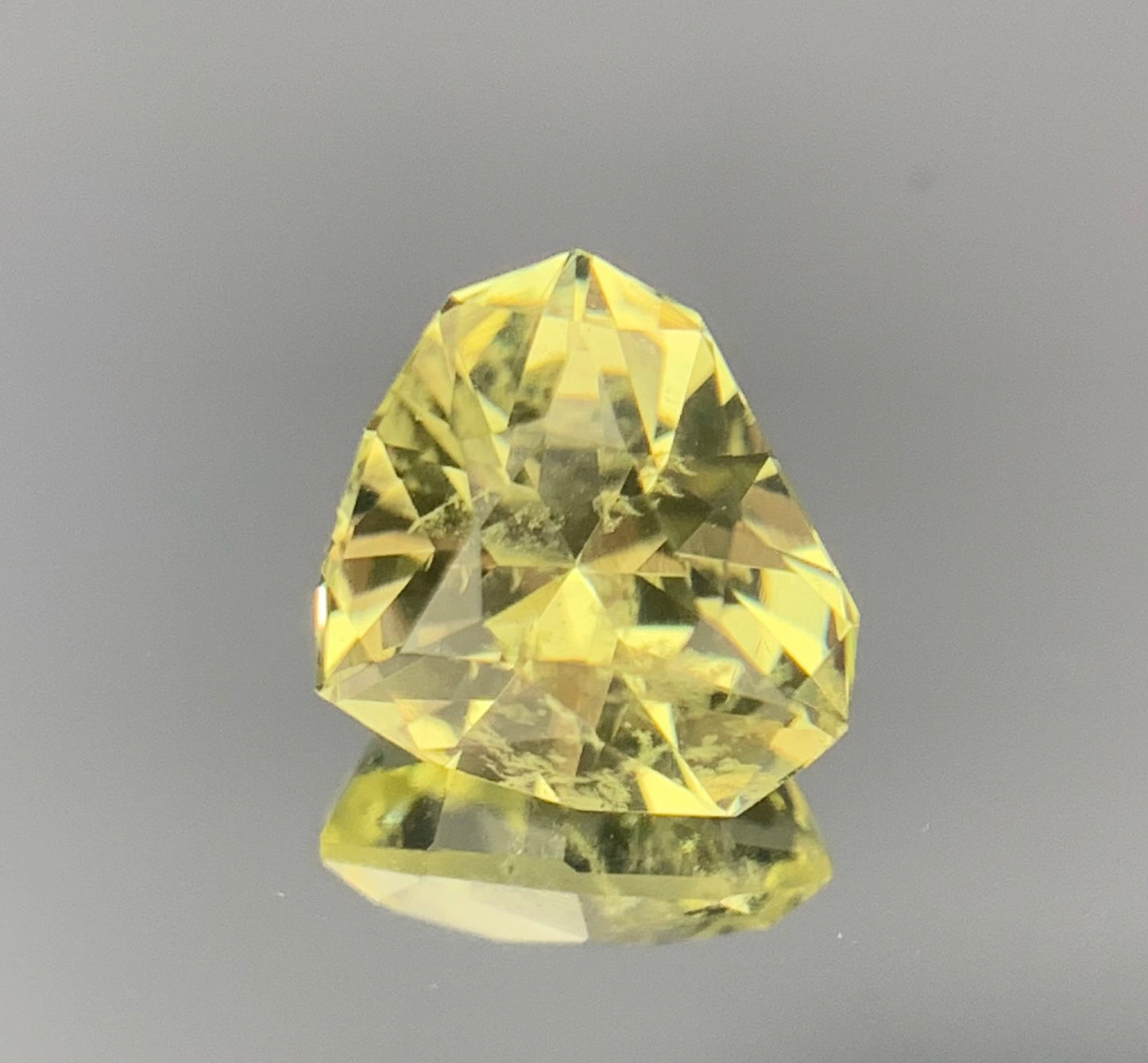 Brilliant 1.00 Ct Yellow Heliodor Natural, Vivid Color Untreated