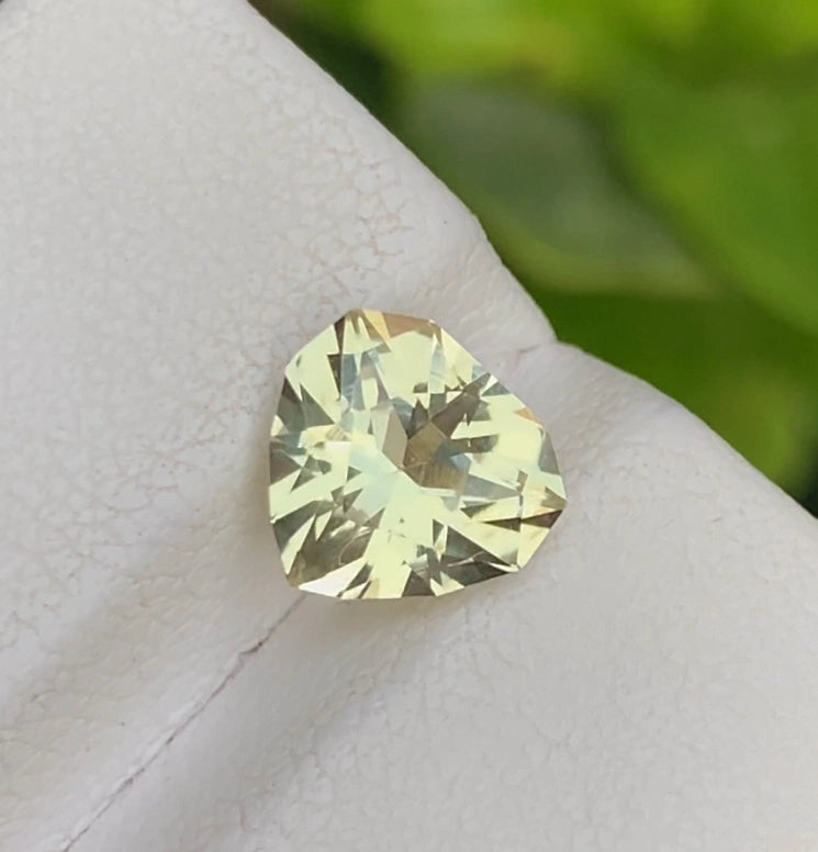 1.80 Ct Heliodor Golden Yellow Beryl Sparkling & Rare