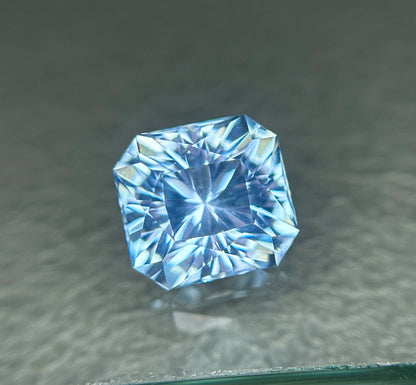 Swiss Blue Topaz 10 Ct Precision Cut Beautiful Lustrous Swiss Topaz - Gemstone