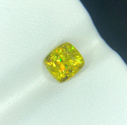 0.95 CT Rare Yellow Sphene Titanite High-Dispersion for Collector & Jeweler