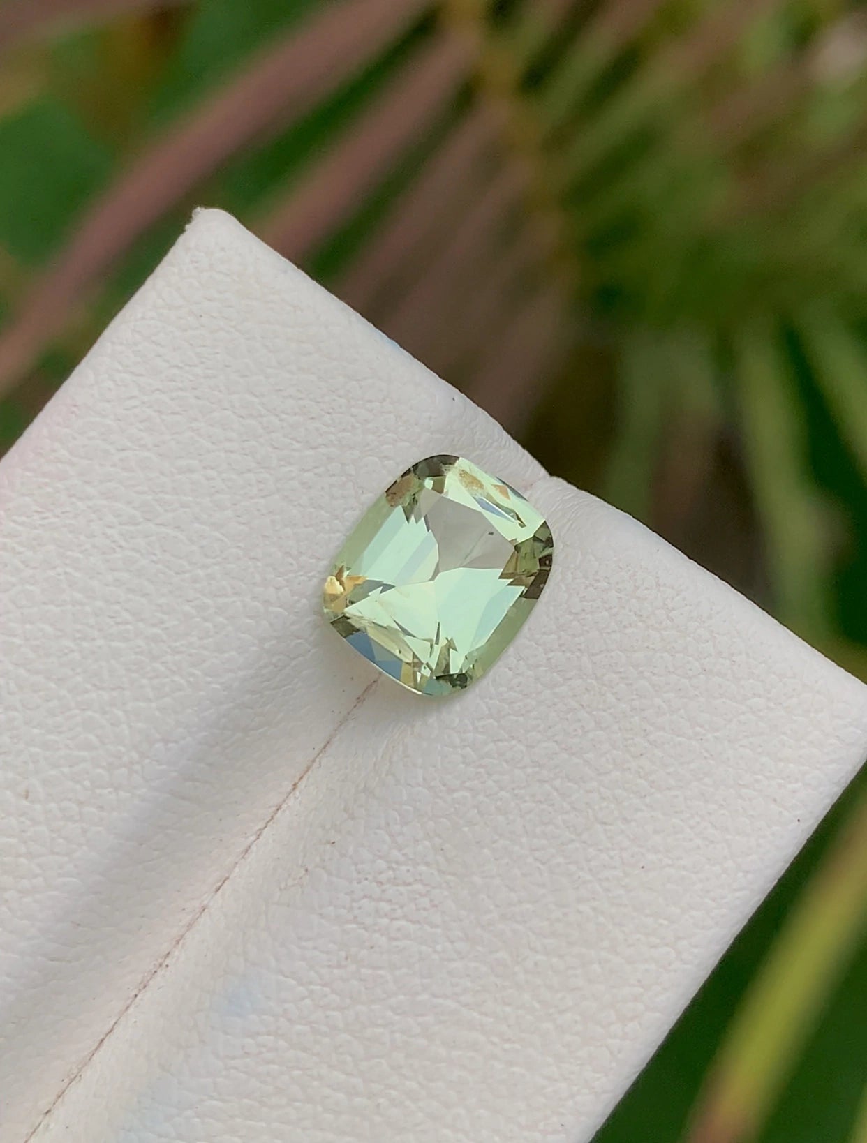 Beryl 1.60 Ct Perfect Cushion Cut Beryl/Heliodor