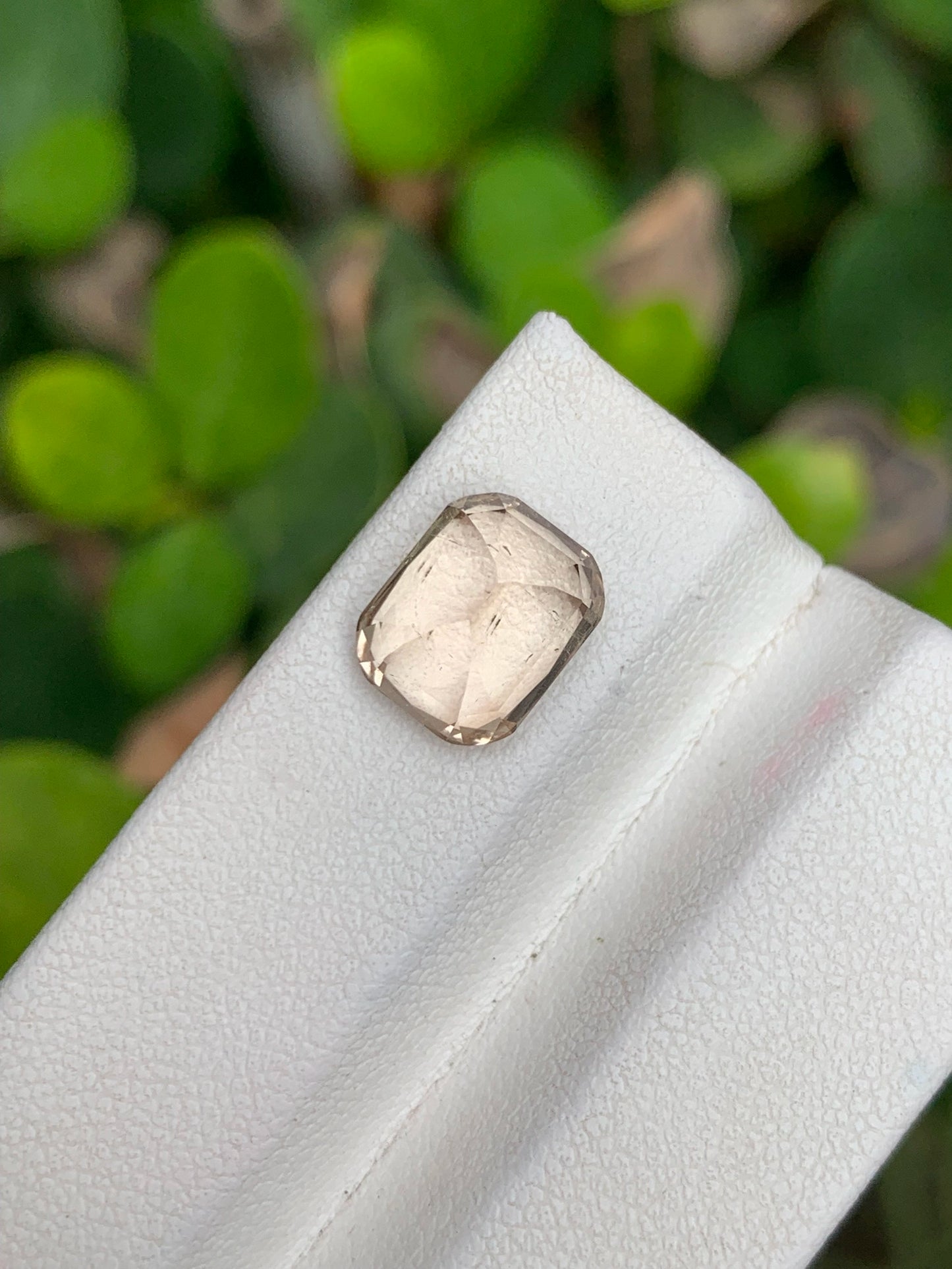 Skardu Topaz 4.60 Ct Perfect Faceted Cut Exceptional Skardu Topaz - Gemstone