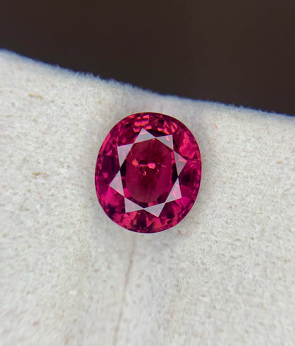 2.90 Crt Vivid Pink Rubellite Oval Shape Sparkly Rubellite From AFG - Gemstone