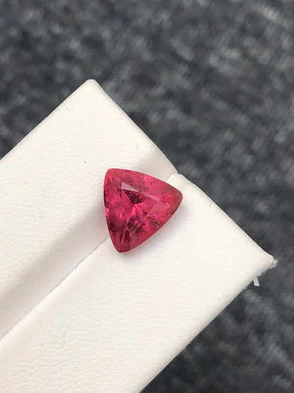 Tourmaline 4 Ct Traingle Cut Super Pink Tourmaline From Afghanistan - Gemstone