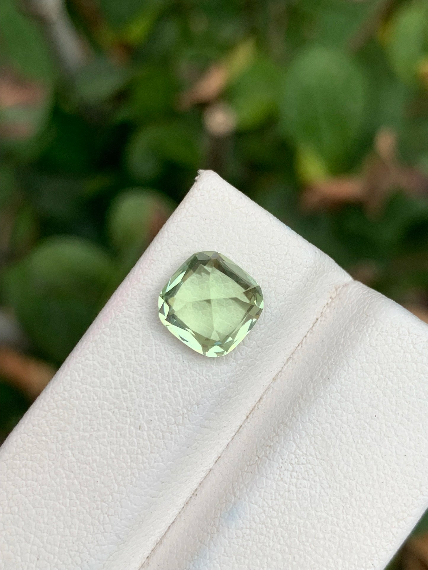 Beryl 2.30 Ct Cushion Cut Yellow Heliodor
