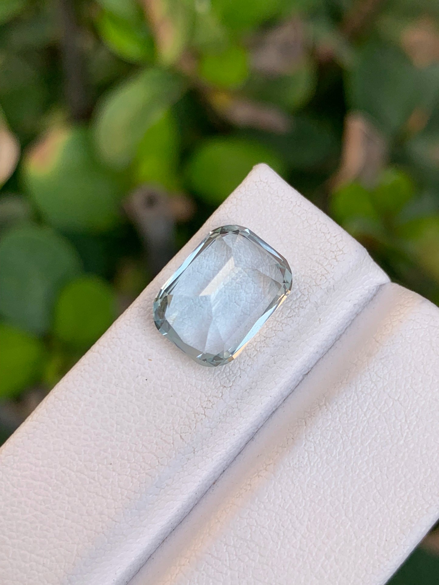 7.60 Crt African white Topaz Cushion Cut, Vibrant & Bright - Gemstone