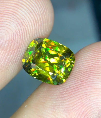 Dazzling 4.10 ct Vivid Green-Yellow Sphene- Exceptional Fire & Brilliance