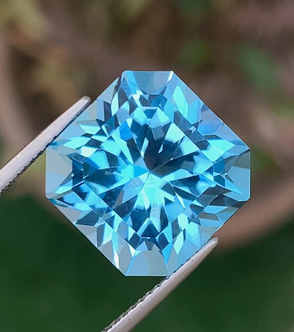 Swiss Blue Topaz 15.70Ct Precision Cut Sensational Swiss Blue Topaz - Gemstone