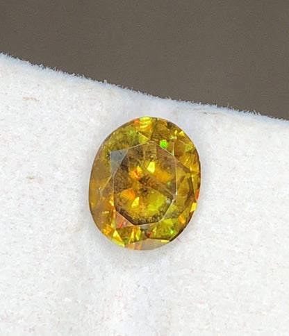Yellow Sphene 3.10 Ct Fancy Oval Shape  Fire Flashes Sphene FROM PAK