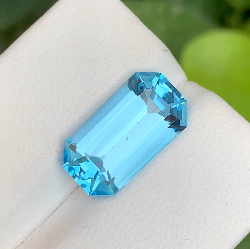 Blue Topaz 6.40 Ct Perfect Faceted Cut Blue Topaz - Gemstone