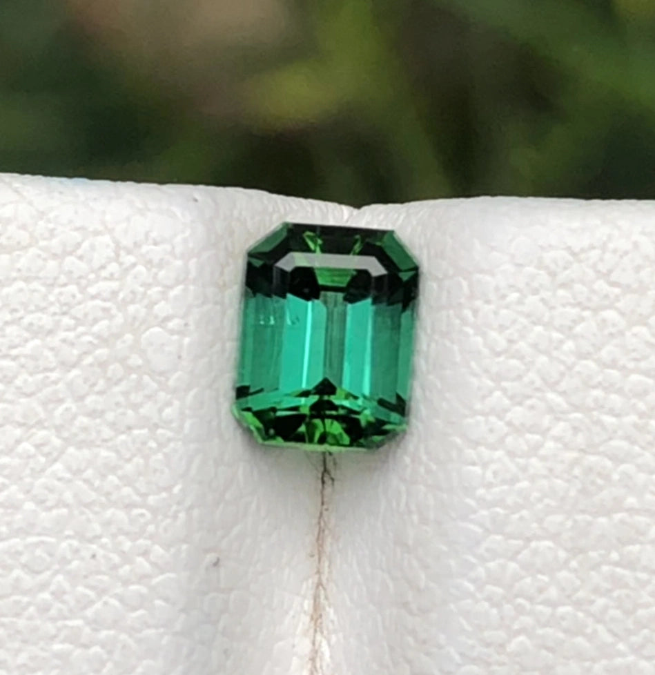 1.05 Ct Tourmaline - & Untreated Sparkling Gem - Gemstone