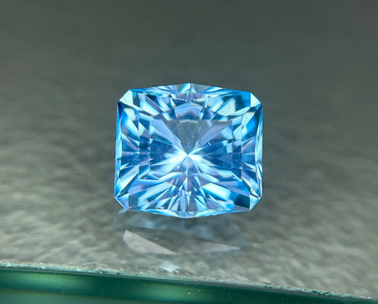 Swiss Blue Topaz 8.10 Ct Precision Cut Beautiful Swiss Blue Topaz - Gemstone