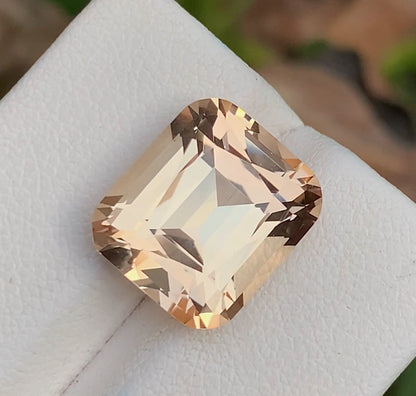 Skardu Topaz 12 Ct Perfect Faceted Cut Topaz From Pakistan - Gemstone