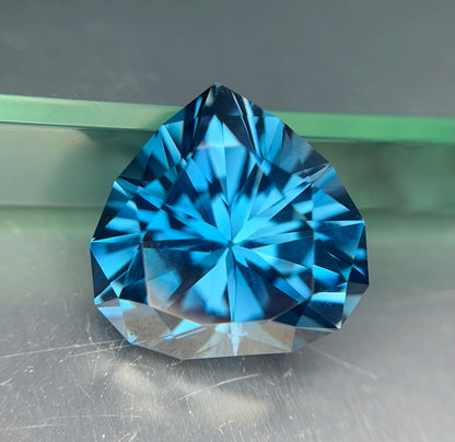38.70 CRT Heart Shape London Blue Topaz - Gemstone