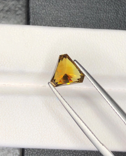 1.85 Carat Sphene (Pakistan) – Exceptional Luster & Color Play