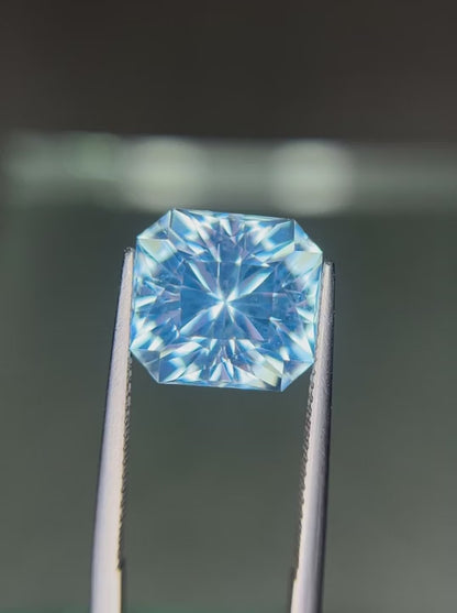 Swiss Blue Topaz 10 Ct Precision Cut Beautiful Lustrous Swiss Topaz - Gemstone