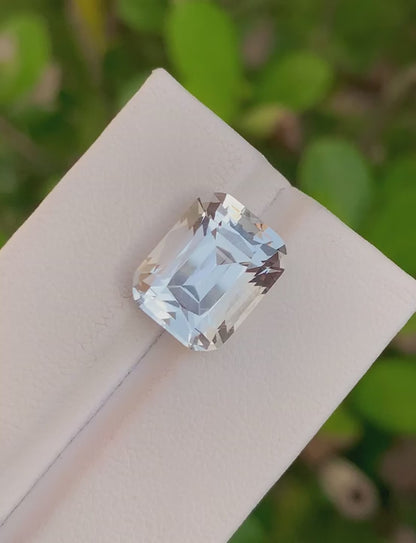 9.50 Crt Brilliant African Topaz - Cushion Cut, Untreated Gem - Gemstone