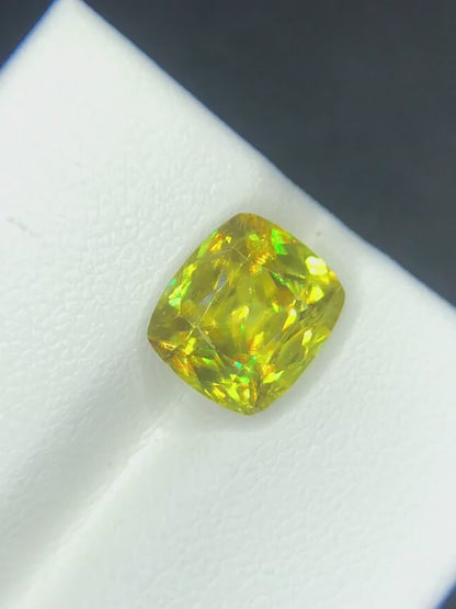 3CT Rare Yellow Sphene Titanite High-Dispersion Gem for Collector & Jeweler