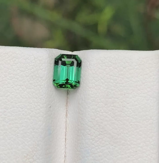 1.05 Ct Tourmaline - & Untreated Sparkling Gem - Gemstone
